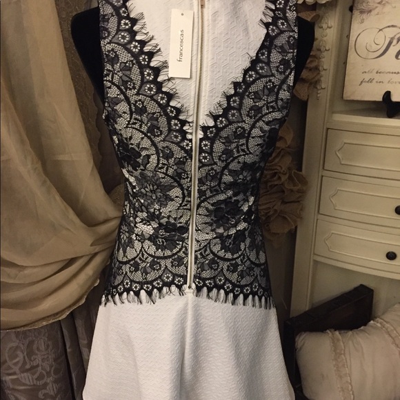 Francesca’s whit and black dress - Picture 4 of 5